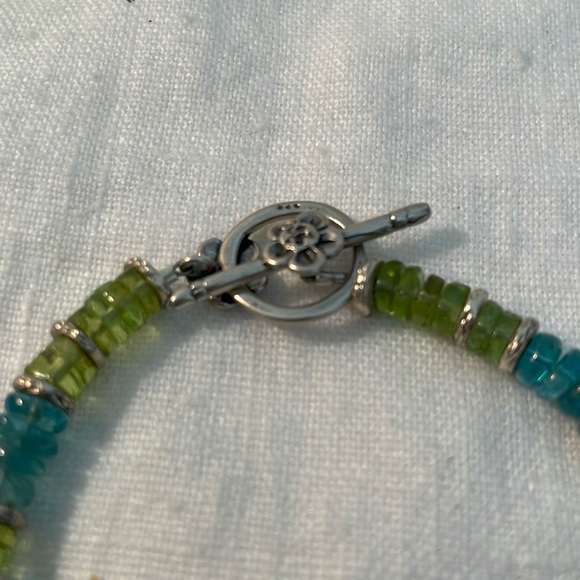 Peridot, Apatite and Thai Silver Bracelet - Picture 2 of 3